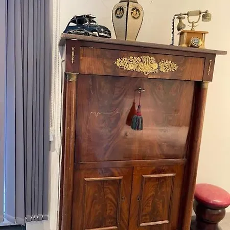 아파트 Oeppen Planloesning 2 Rums Laegenhet Pa Limhamn 말뫼