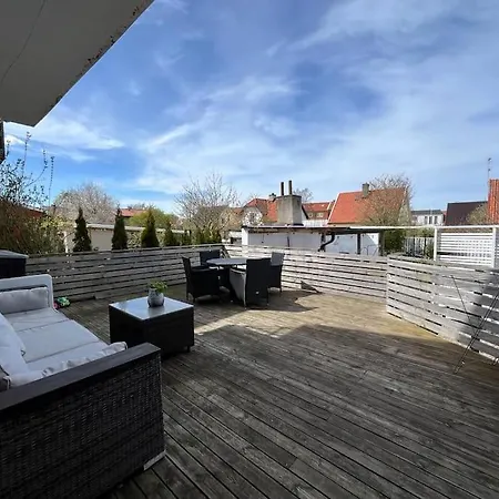 Oeppen Planloesning 2 Rums Laegenhet Pa Limhamn * 말뫼